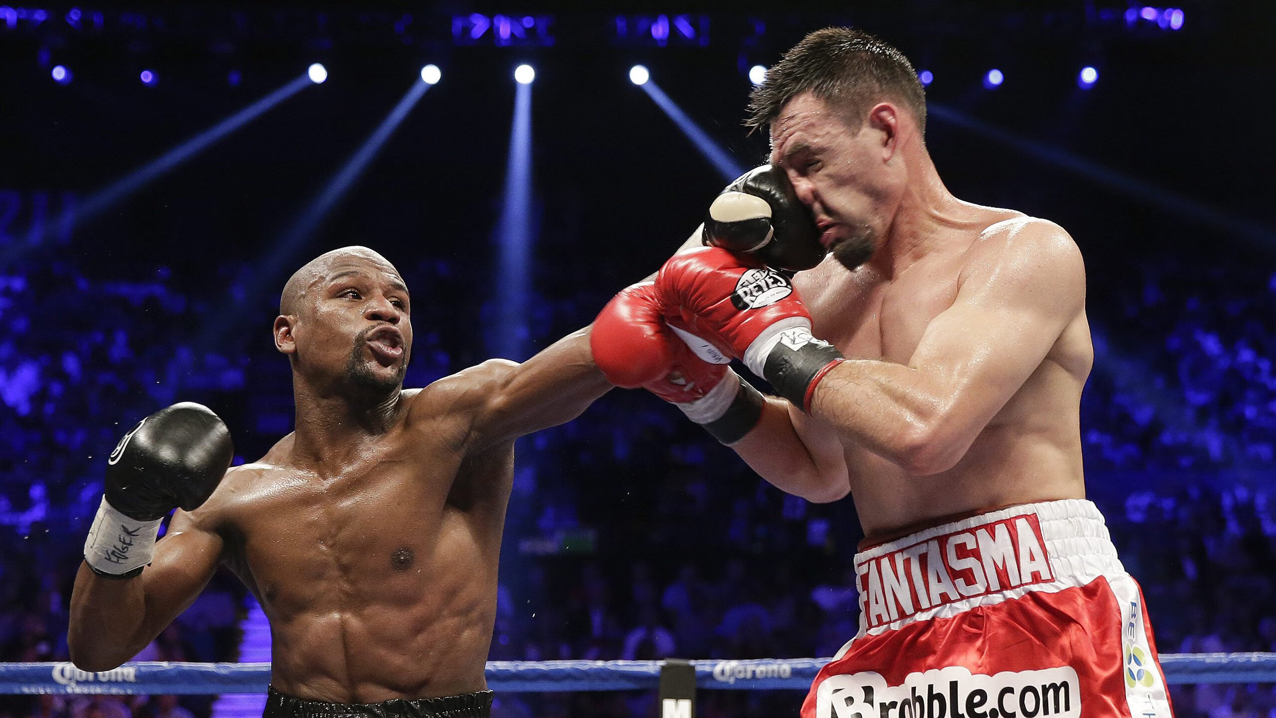 爱游戏官网-篮球史上的传奇时刻：科比总决赛绝杀瞬间逆天霸气，科比总决赛经历