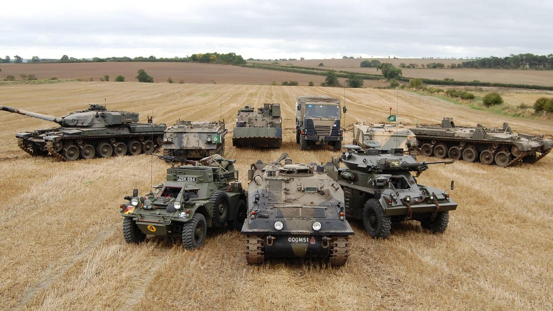 爱游戏-弗赖堡防守端提升硬度减少关键失误，弗赖堡队主客场球衣