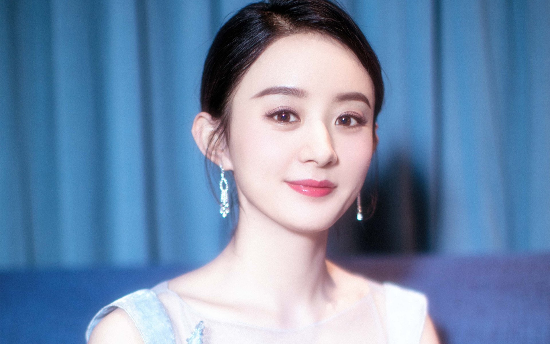 爱游戏官方网站-国家青年队集训强度再升级训练计划覆盖体能与对抗全方位，国家青年足球队名单